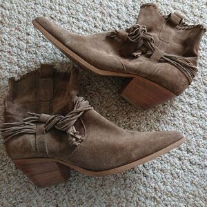Ron White Brailee Ankle BOOTS Western Tassels brown Suede Pull On size 9.5